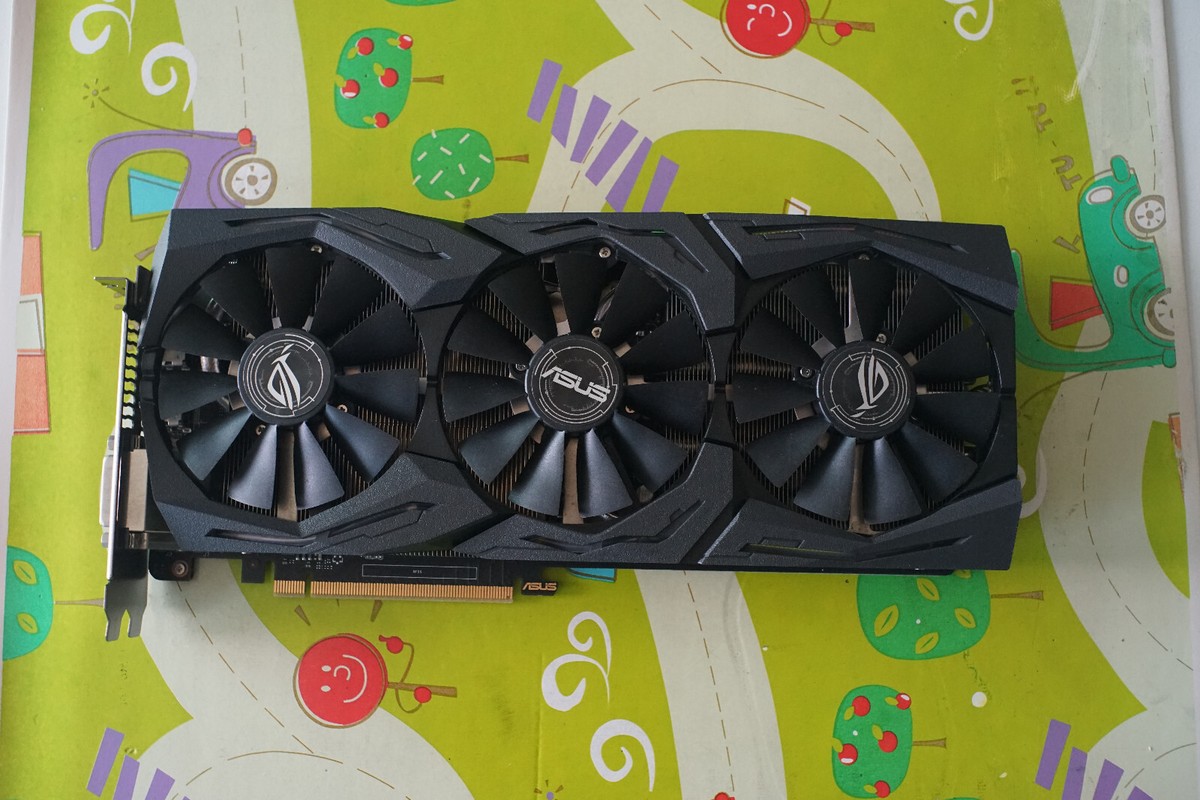 Asus NVIDIA GeForce Strix-GTX1060-DC2O6G GTX 1060 6GB GDDR 5