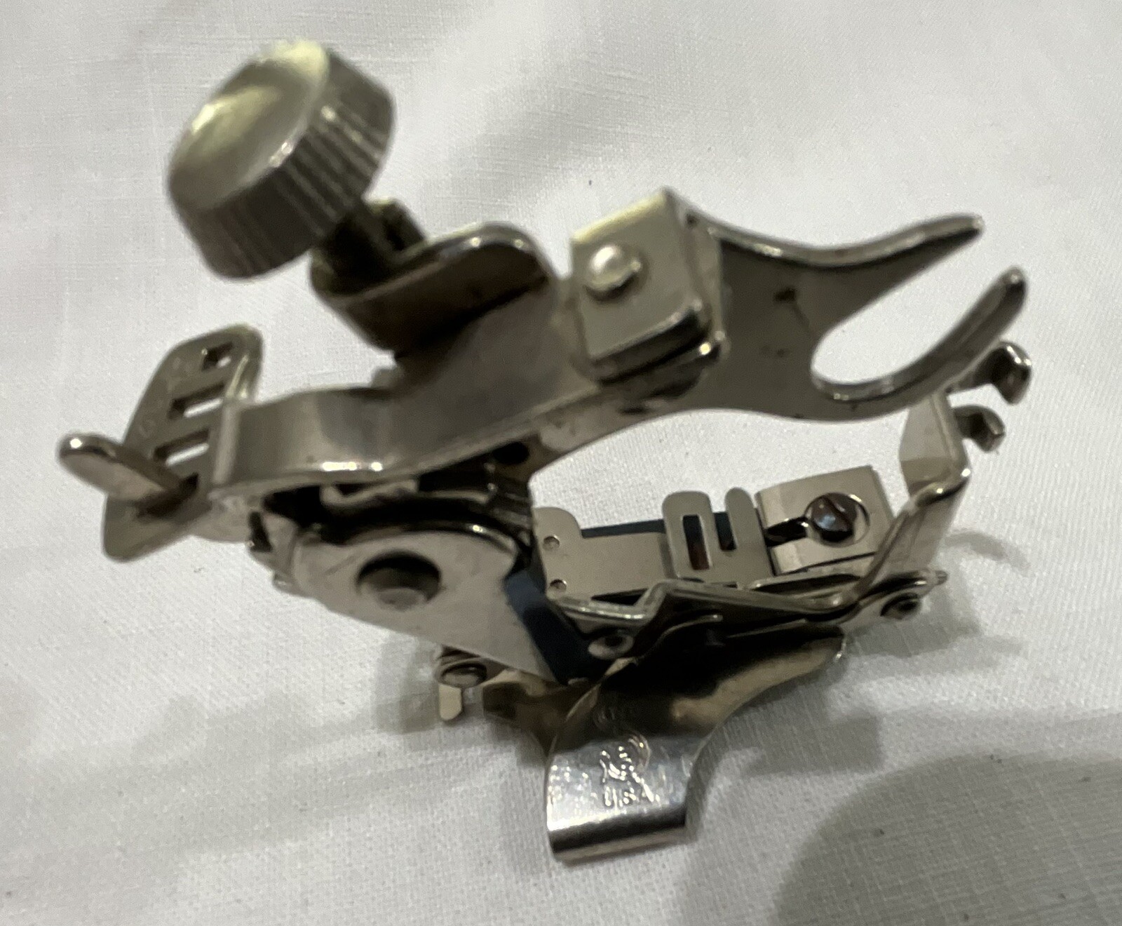 Vintage Singer Low Shank Ruffler Foot 1261 | eBay