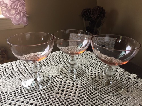 Set Of Rose Colored Dessert Glasses - Picture 4 of 4