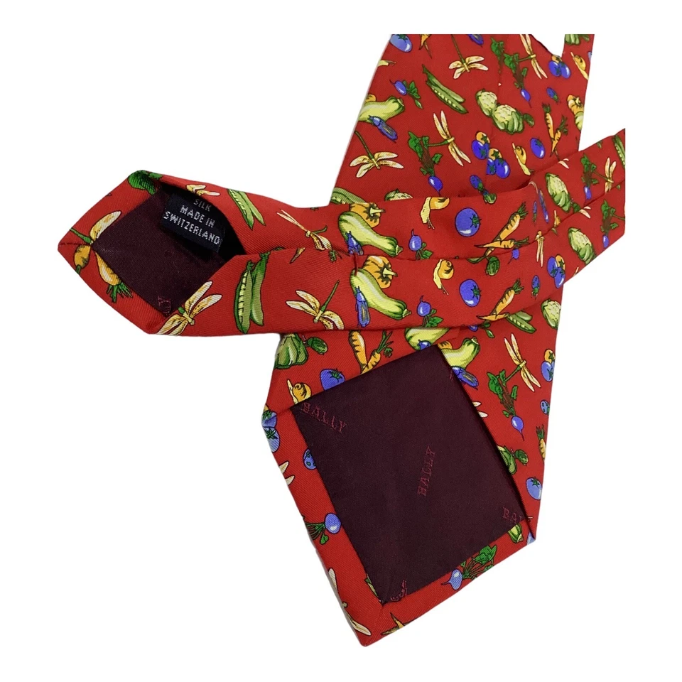 Галстук шелковый с принтом овощей и насекомых BALLY сделано в Швейцарии W: 3,75 дюйма отличное состояние - Изображение 4 из 4