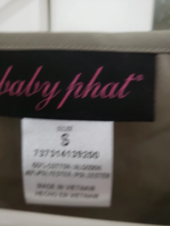 Blusa Médica NUEVA CON ETIQUETAS PEQUEÑA Baby Phat Logo Mujer Verde/Gris Médica Foto 3 de 4