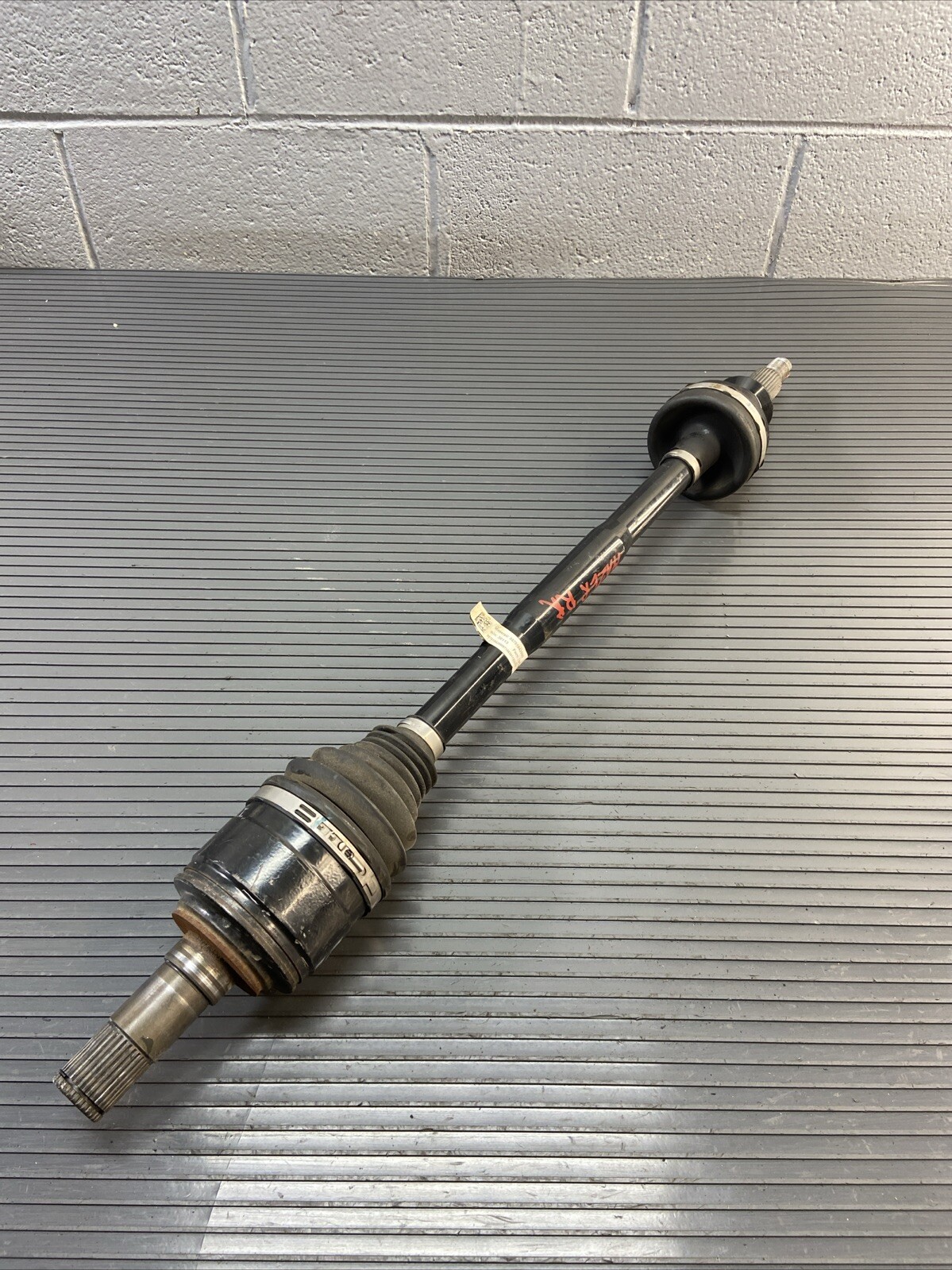 2014-2019 Maserati Ghibli SQ4 Rear Right Axle Driveshaft Assembly OEM