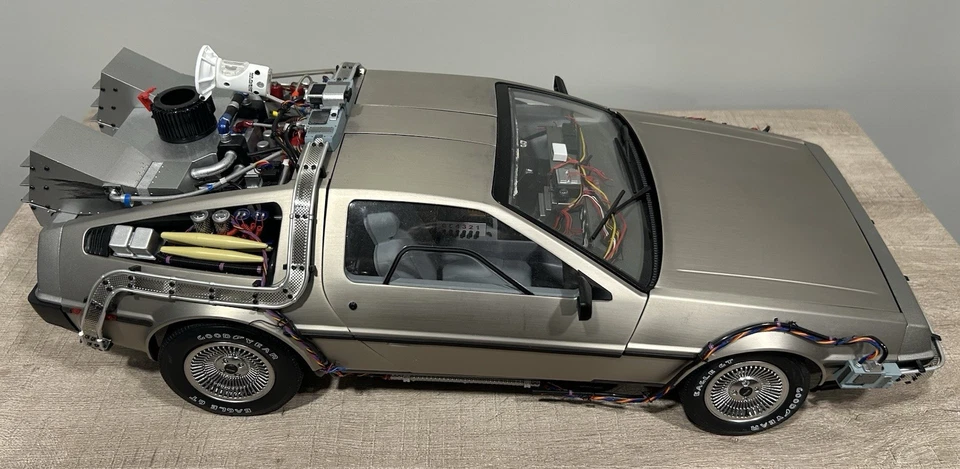 Eaglemoss Fanhome Back To The Future DeLorean 1:8 Scale Model Diecast Needs Work - Image 4 of 4