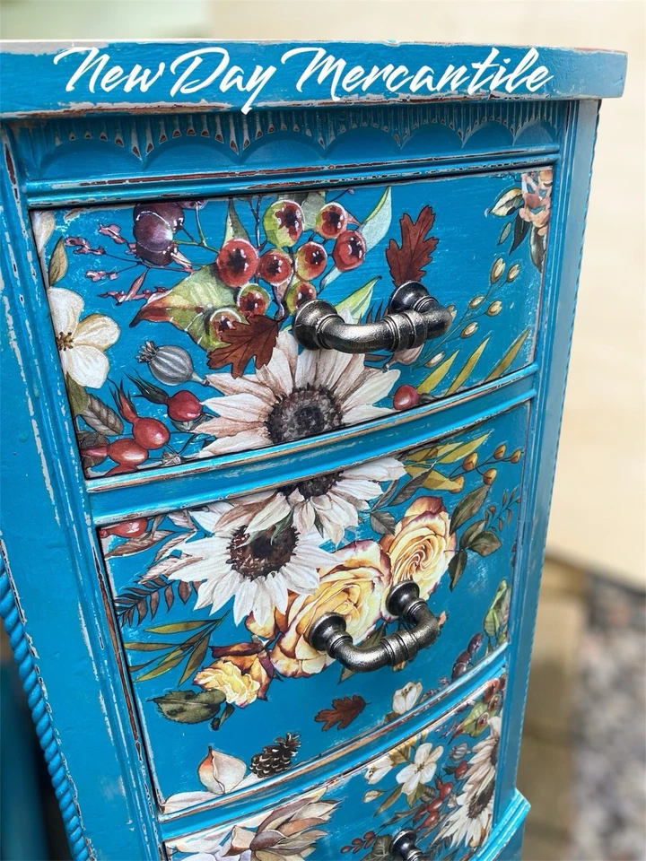 Mesas auxiliares vintage Boho Luxe verde azulado pintadas con transferencias envejecidas 3 cajones Foto 4 de 4