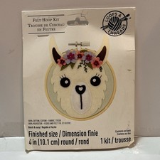 Loops And Threads Llama Felt Hoop Kit