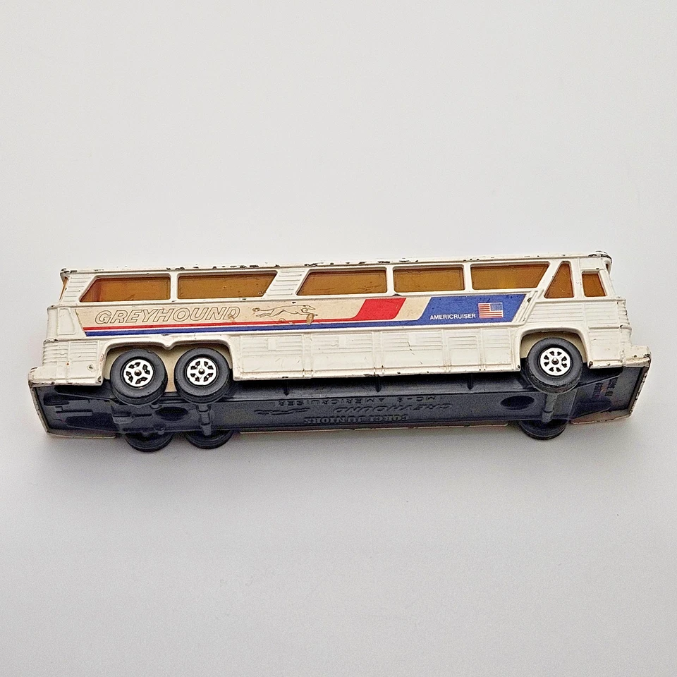 Corgi Juniors Greyhound MC-8 Americruiser Bus Vintage Die-Cast Model - Image 3 of 4