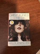 Signed Daisy Jones and The Six HC-Taylor Jenkins Reid 