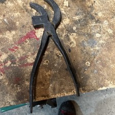 Antique cobblers pliers no. 2