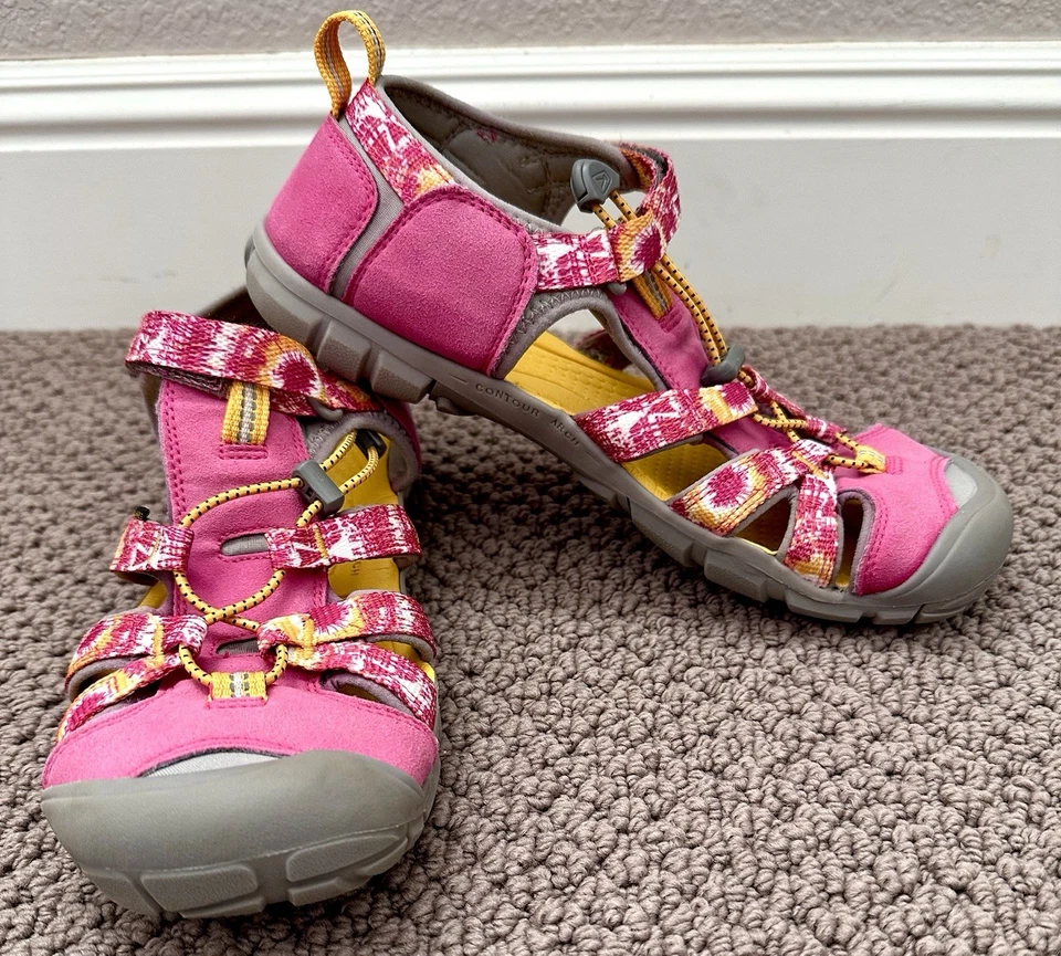 KEEN Seacamp ll Pink Yellow Water Shoes Sandals Youth Size 7 - Image 2 of 4