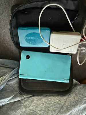 Nintendo DSi Blue Handheld System for Nintendo DS w/ Charger & Carrying Case
