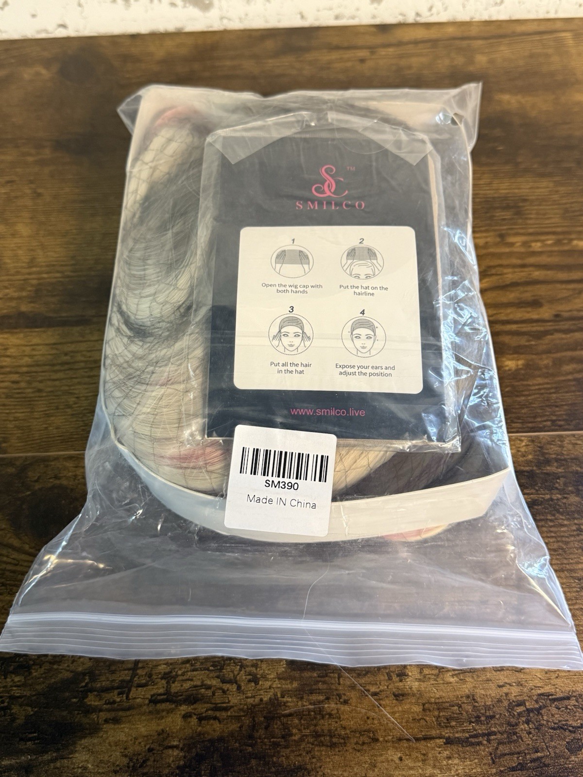 NEW - Smilco - 28" Blonde/Pink Highlights Wig with Bangs - Adjustable Mesh