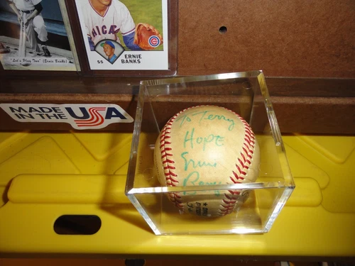 Ernie Banks Autographed Signed  Official NL FENNEY Baseball  & 14 CARDS