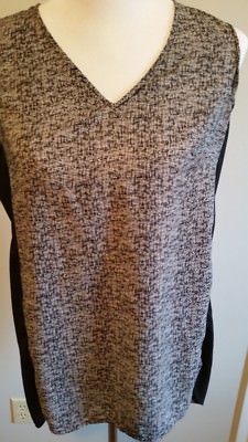Philosophy sleeveless Women's blouse black V-neck SIZE M