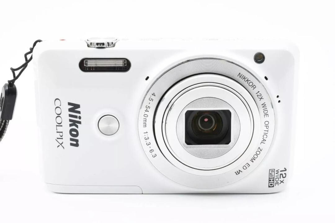Nikon Coolpix S6900 16.0 MP Compact Digital Camera - White
