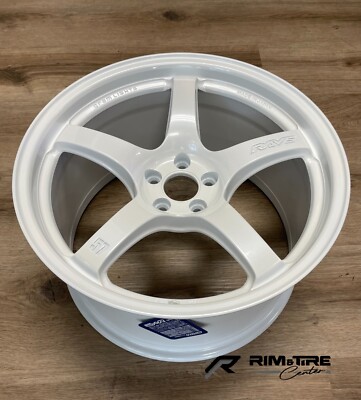 Rays Gram Lights 57CR 18x9.5 +22 5x114.3 Ceramic White (Set of 4) WGCRX22ECPP