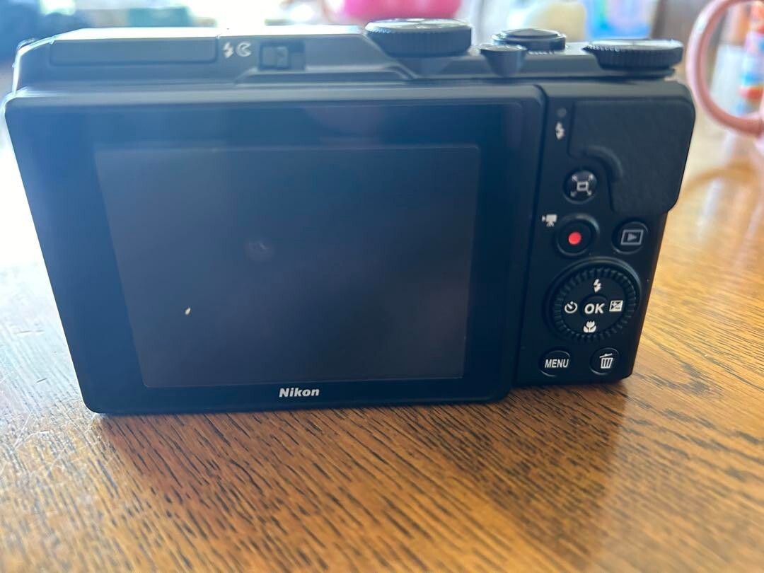 Nikon COOLPIX A900 20.0MP Digital Camera black From Japan