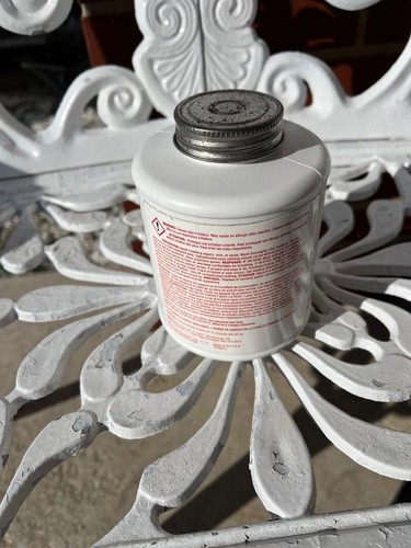 567 PST Thread Sealant, High Temperature, 350 mL Can, White Henkel Corporation - Picture 4 of 5