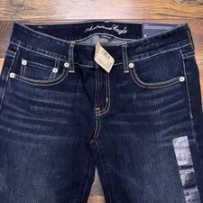 American Eagle Favorite Boyfriend Jeans Womens 8 Regular Low Rose New 