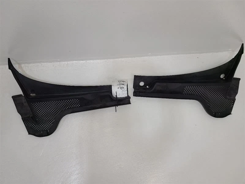 2012-2019 VOLKSWAGEN BEETLE Cowl Vent Trim Panel 5C5803147 Foto 2 de 4