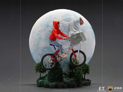 Iron Studios E.T. & Elliot Art Deluxe Actionfigur 1/10 aus Resin, 25 cm