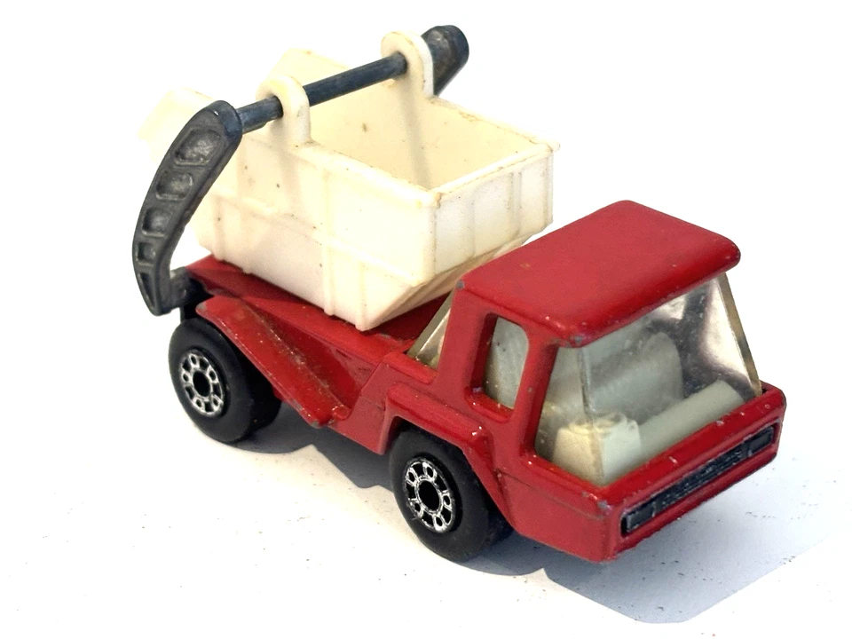 1975 vintage Matchbox Lesney Superfast No37 SKIP TRUCK 1.63 diecast classic F3 - Image 3 of 4