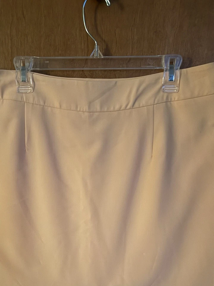 NOWT-IZOD Size 14 Yellow Women’s Skort - Image 2 of 4