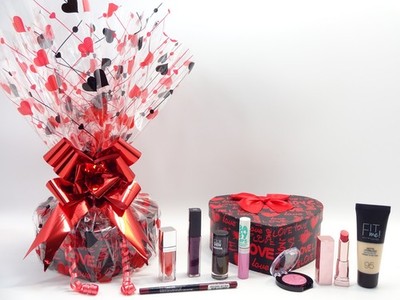 Maybelline Make Up Beauty Paket Geschenkbox Korb, Liebe Geschenkset für Sie