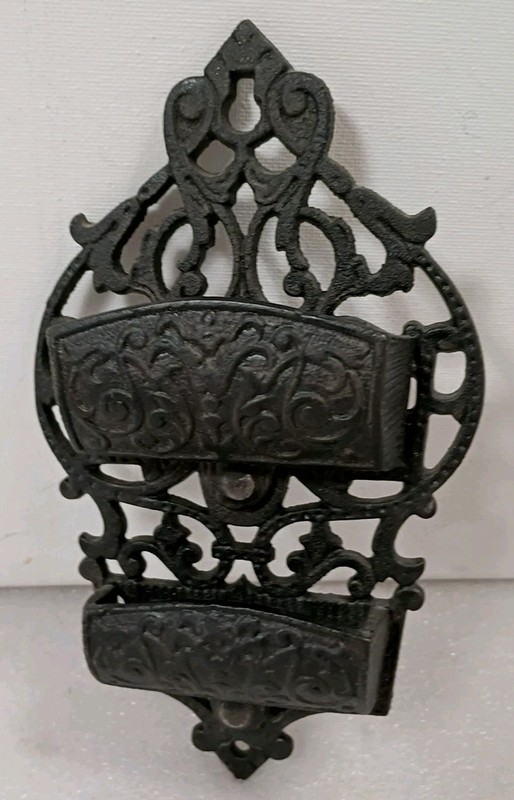 Vintage Cast Iron Art LB-14 Double Basket Match Stick Holder Match Safe Black