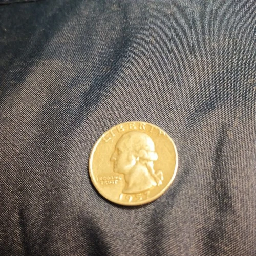 1957 D Washington Silver Quarter in Very Fine Condition . Any questions just ask