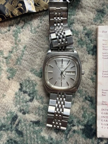 Omega Seamaster Quartz ST 196.0082 Day-Date Watch – Box & Papers – 1990 working