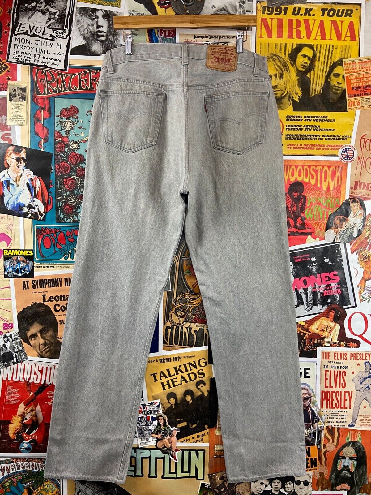 Vintage Men's 80s-90s Gray Faded Stained Levi's 5… - image 6