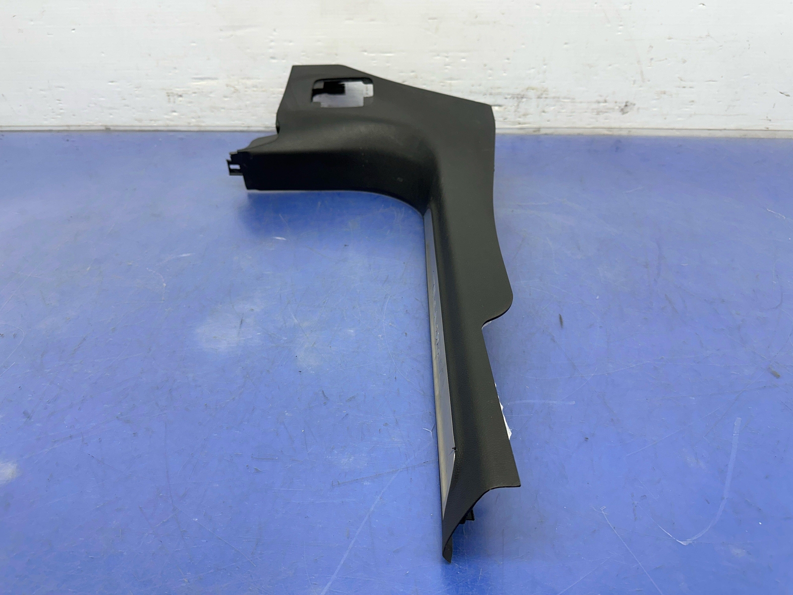 2017-2020 MASERATI LEVANTE M161 OEM FRONT DOOR SCUFF SILL PLATE SET