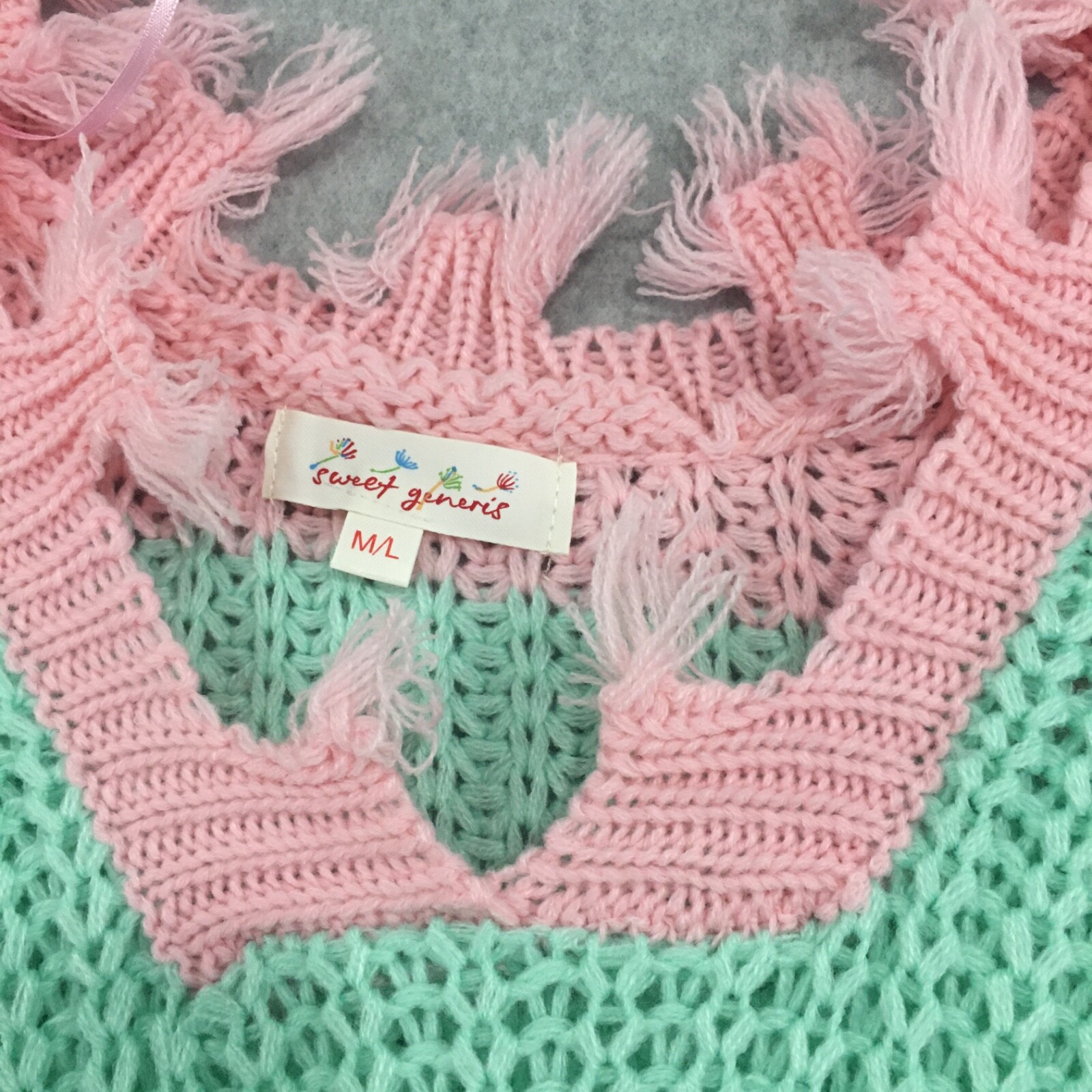 Sweet Generis Womens Sweater Medium 