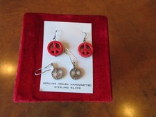 Women's Set of 2 Peace Sign Earrings