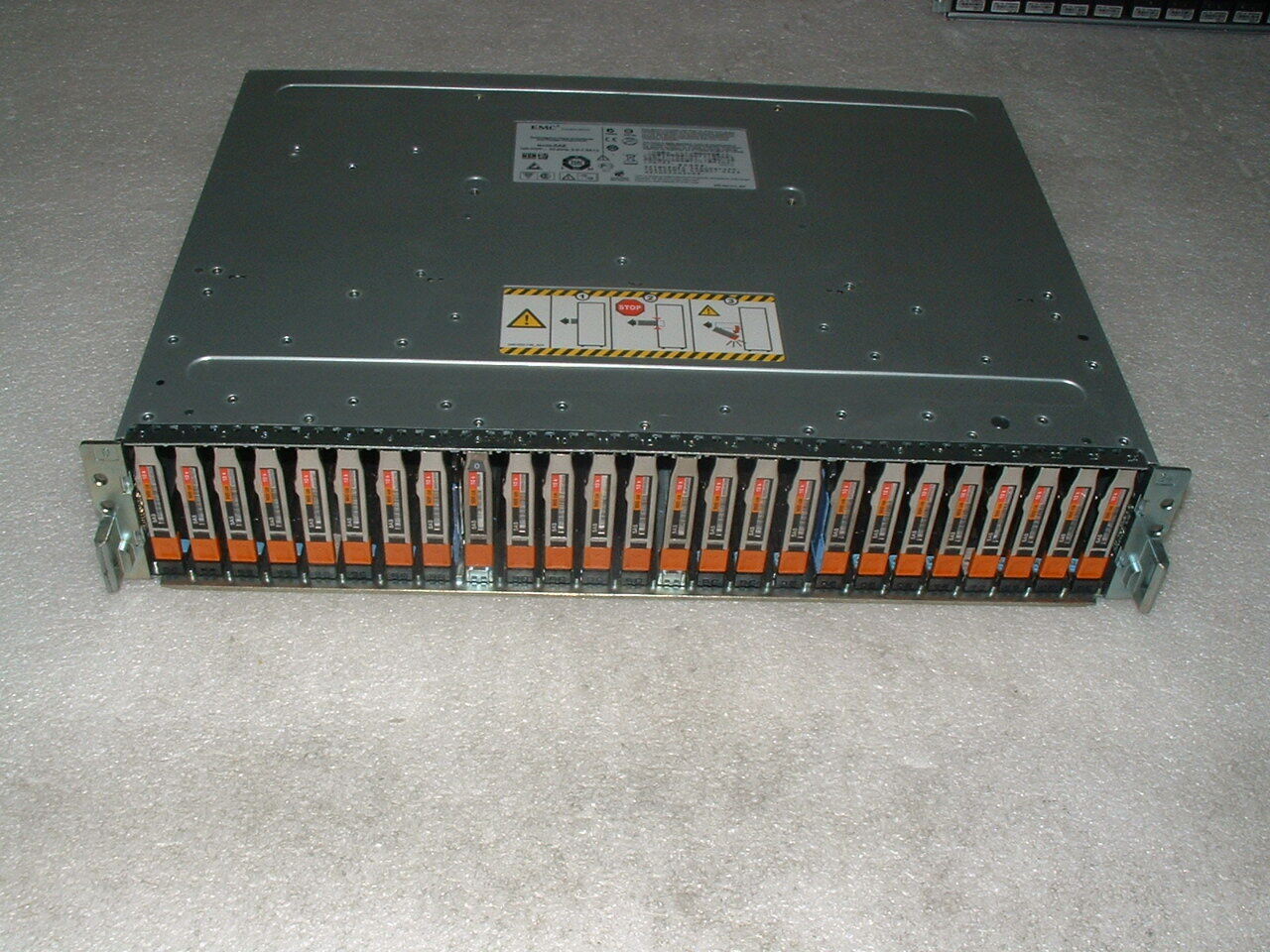 EMC SAE 2.5 All items free shipping SAS SATA SSD Max 63% OFF 25x Hard Drive Storage Trays Array Expa