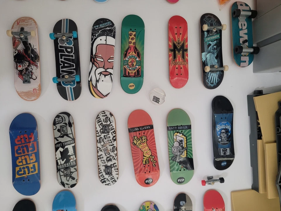 Lote de barajas tecnológicas vintage con 45 tablas y rampas de parque de patines (tablas vintage) Foto 3 de 4