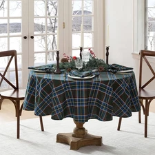 Elrene Home Fashions Stowe Tartan Holiday Plaid Oval Tablecloth, 60"x84", Green