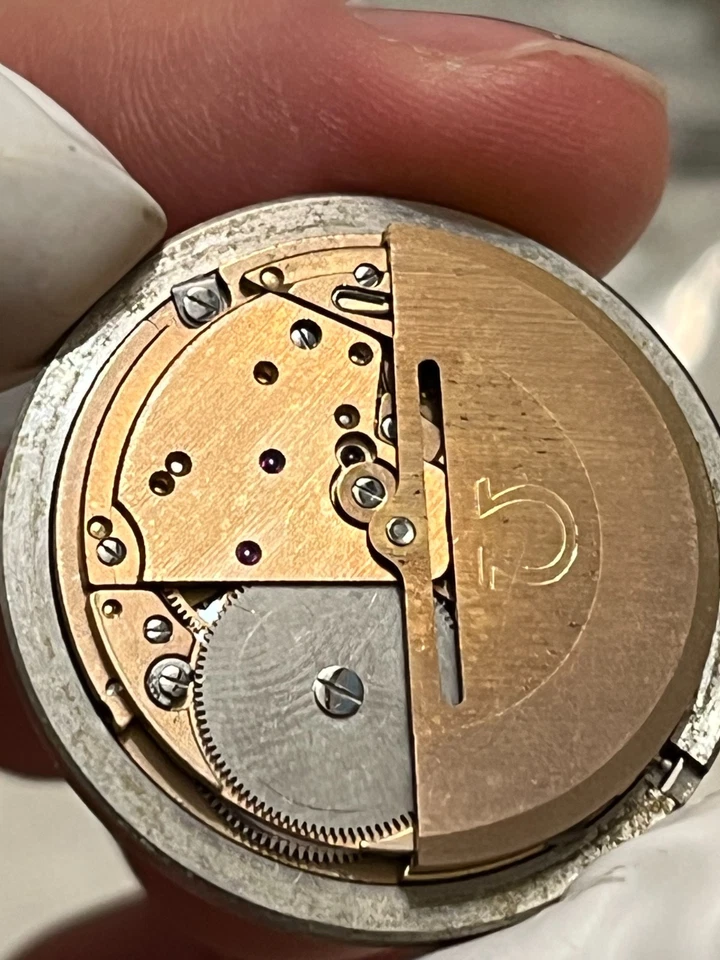 Orologio OMEGA Geneve Dynamic Automatic Uomo Anni 70 Day Date Tool 107 Cal.1022 - Image 3 of 4
