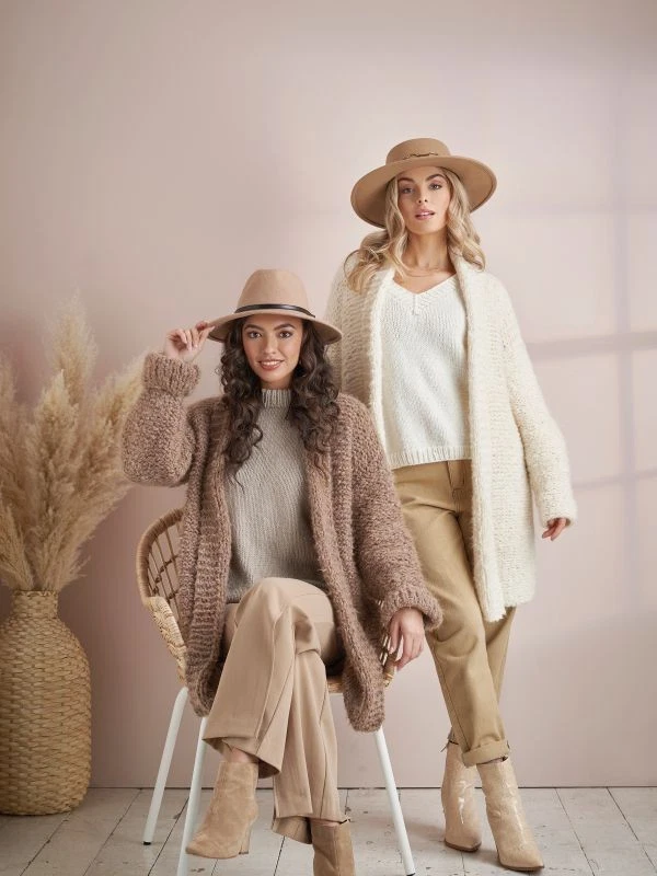 Mode Rowan Soft Bouclé & Merino Aria Knitwear Knitting Patterns - Image 3 of 4