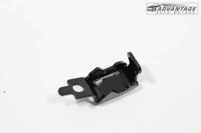 2012-2018 AUDI A6 C7 REAR 2ND SECOND ROW SEAT CENTER MOUNT CLAMP BRACKET OEM