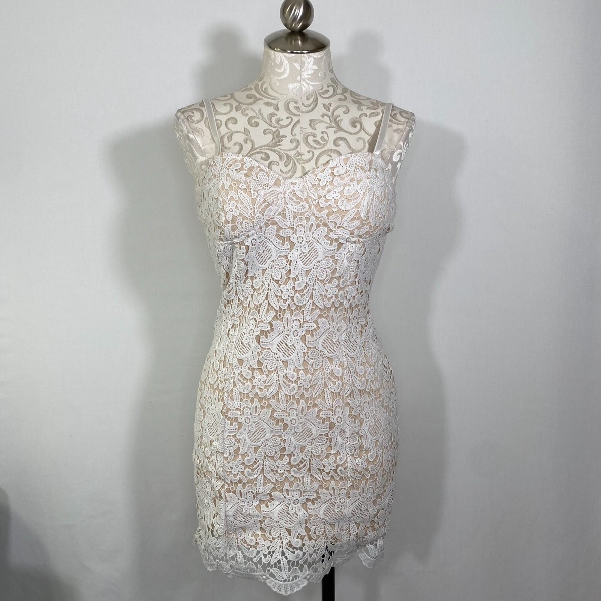 Windsor Mini Lace Dress Women's Medium White Polyester Floral Sweetheart Neck | eBay Windsor Mini Lace Dress Women's Medium White Polyester Floral Sweetheart Neck | eBay