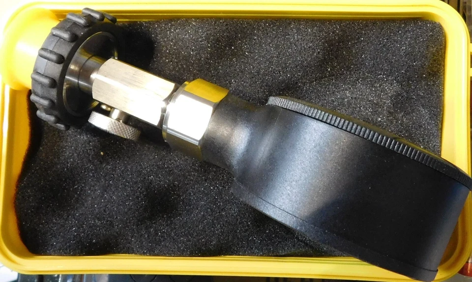 GK 1 - Präziser FLASCHENDRUCKPRÜFER DIGITAL - 200 BAR- Prüfgerät - Prüfmanometer - Bild 2 von 4