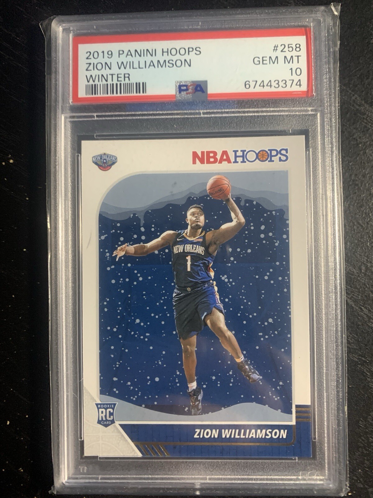 2019-20 Panini NBA Hoops - Winter #258 Zion Williamson (RC) PSA 10