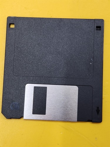 ⭐️⭐️⭐️⭐️⭐️ VINTAGE Lot of 25 Floppy Disks 3 1/2 Inch (3.5 Inch) - Black - Picture 2 of 3