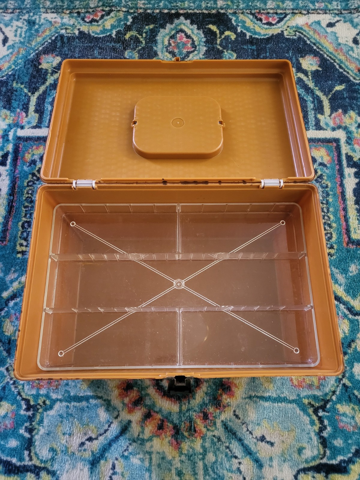 Vintage Wilson Wil-Hold Faux Wicker Basket Weave Sewing Box Tote w/Tray Insert