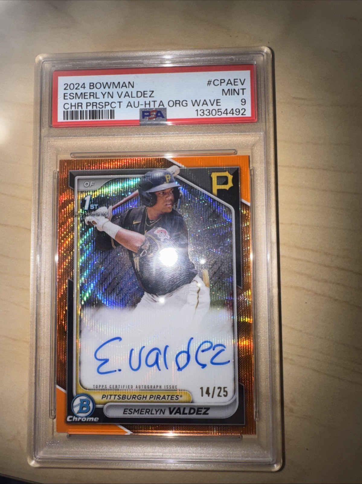 2024 Bowman Chrome 1st Esmerlyn Valdez Orange Wave Refractor Auto 18/25 PSA 9