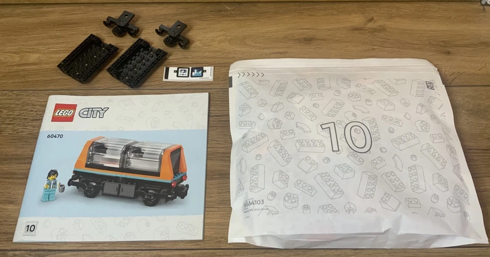 Lego train 60470 explorer artic snow train carriage BRAND NEW sealed bags !! - Image 2 of 4