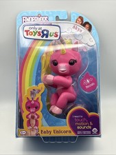 Fingerlings Baby Unicorn Pink Skye, Toys R Us Exclusive, NIB 40 Sounds