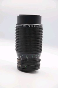 Canon FD 75-200mm f/4.5 Telephoto Lens, Excellent Condition.