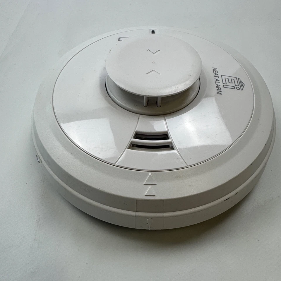 Aico Mains Powered Heat Alarm with Lithium Backup Ei3014 - Image 4 of 4